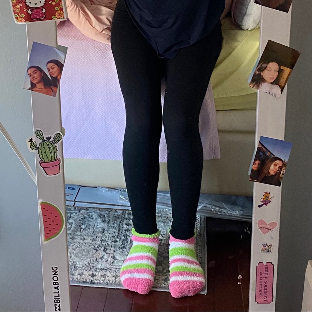 PINK LEGGINGS